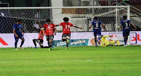 إسلام جمال: لم أحاول استفزاز الأهلي.. وسجلت هدفي من أجل الزمالك